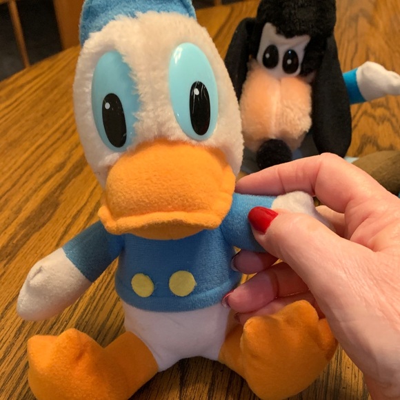 Disney Plush Toy Trio. Minnie, Donald and Goofy - Picture 2 of 16